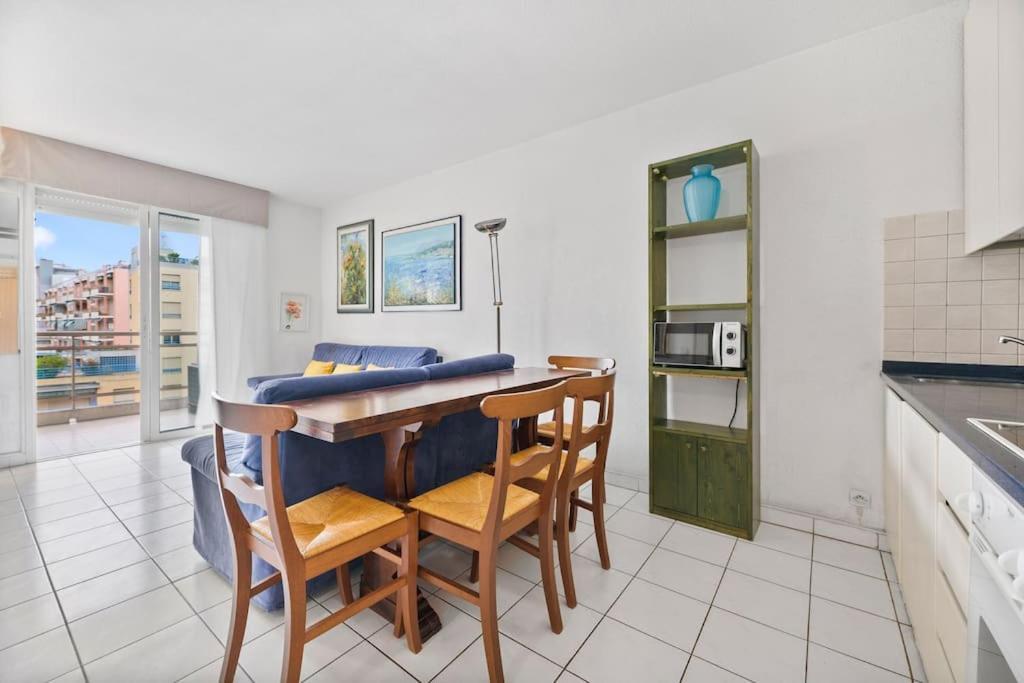 Riviera Prestige - Front De Mer - Terrasse - Parking Roquebrune-Cap-Martin Bagian luar foto