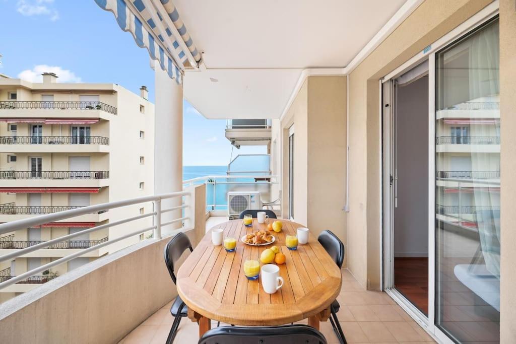 Riviera Prestige - Front De Mer - Terrasse - Parking Roquebrune-Cap-Martin Bagian luar foto
